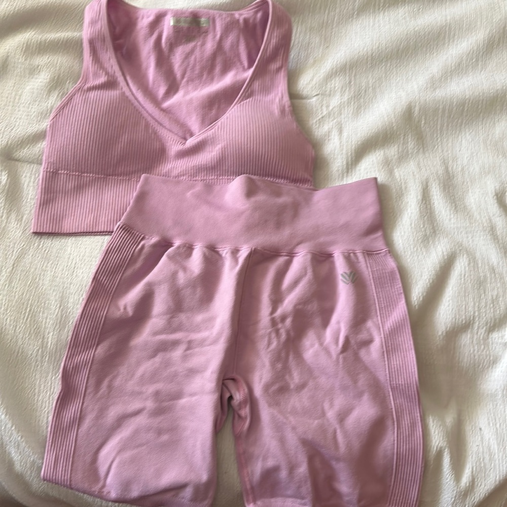forever 21 bubblegum pink workout set